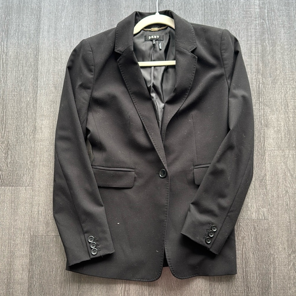 DKNY black suit blazer size 0
